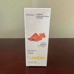 NWT Turmeric facial cleanser